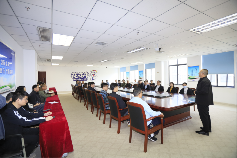 增強(qiáng)消防意識(shí),筑牢安全底線丨花花牛乳業(yè)集團(tuán)組織消防應(yīng)急演練 增強(qiáng)消防意識(shí),筑牢安全底線丨花花牛乳業(yè)集團(tuán)組織消防應(yīng)急演練