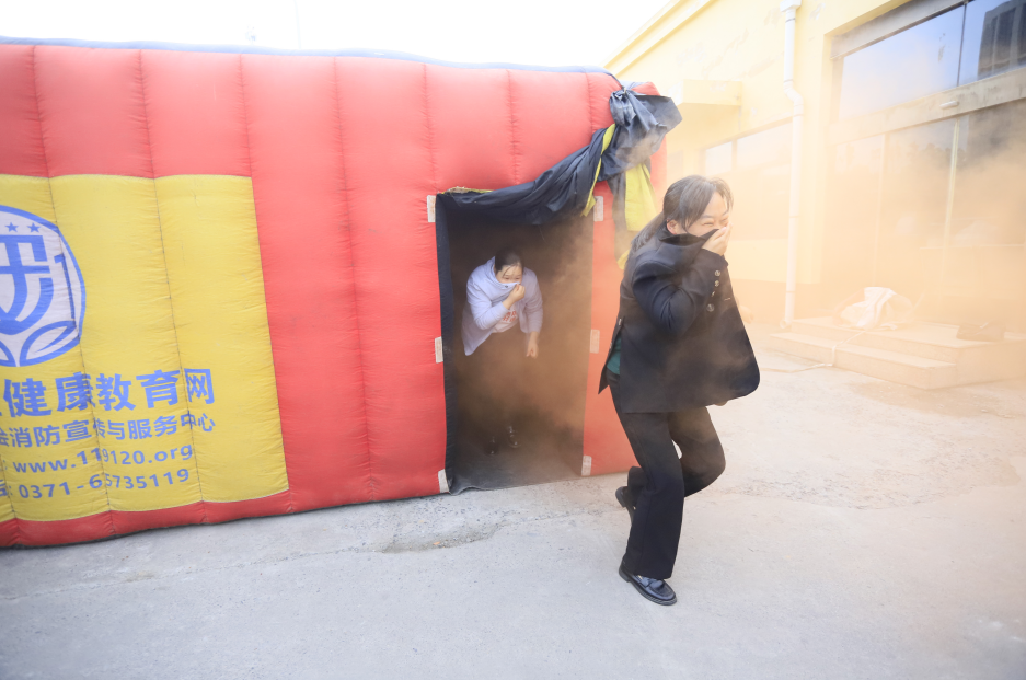 增強(qiáng)消防意識(shí),筑牢安全底線丨花花牛乳業(yè)集團(tuán)組織消防應(yīng)急演練 增強(qiáng)消防意識(shí),筑牢安全底線丨花花牛乳業(yè)集團(tuán)組織消防應(yīng)急演練