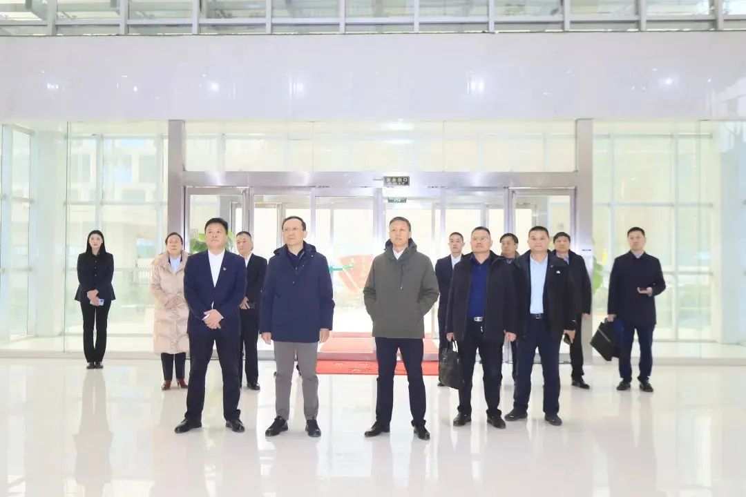 省政府國資委黨委書記、主任李濤一行到花花牛乳業(yè)集團(tuán)調(diào)研 省政府國資委黨委書記、主任李濤一行到花花牛乳業(yè)集團(tuán)調(diào)研