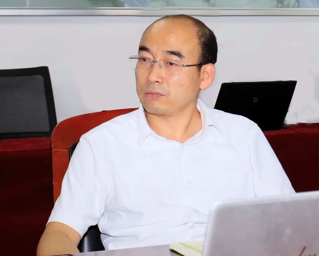 花花牛乳業集團召開10月份營銷工作會議 花花牛乳業集團召開10月份營銷工作會議